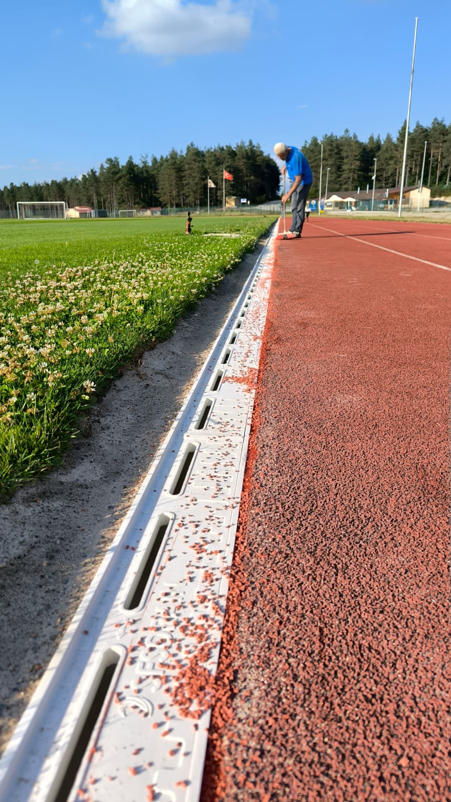 TRACK EDGE READY